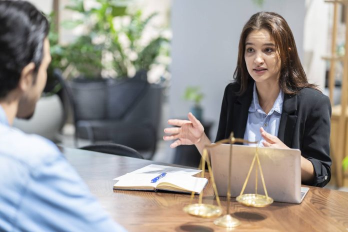 how to become a corporate lawyer